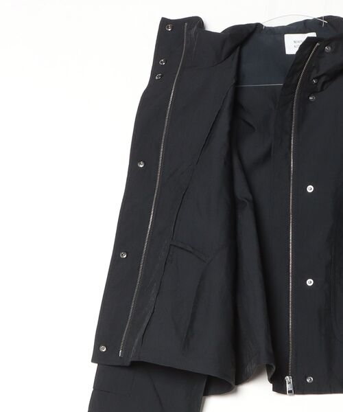 Maison Kitsune（メゾンキツネ）の「SPORTY WINDBREAKER（その他アウター・レディース・ブラック・L/M/S/XS）」の9枚目の写真