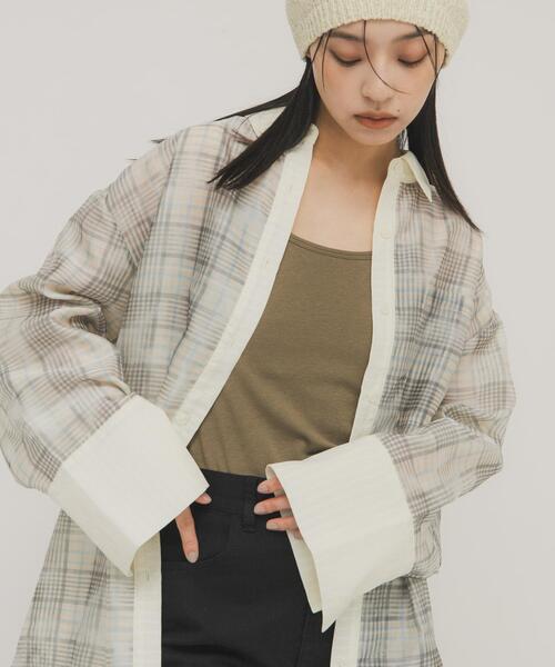 KBF（ケイビーエフ）の「スパゲティストラップカップ付きキャミ（キャミソール・レディース・アイボリー/チャコールグレー/カーキ・ONE）」の14枚目の写真