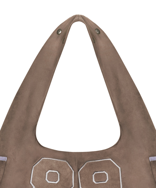LARTIGENT(ラーティゼン)の「L20 89 GLOMMY HOBO BAG(DUSTY BROWN)(ショルダーバッグ・レディース・その他・FREE)」の3枚目の写真
