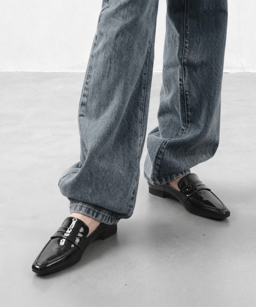 MAMIAN(マミアン)の「スクエアトゥローファー(ローファー・レディース・ブラック/ブラック系その他/シルバー/ベージュ・22.5cm/23.0cm/23.5cm/24.0cm/24.5cm/25.0cm)」の3枚目の写真