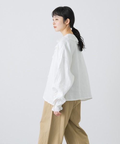 かぐれ(カグレ)の「リネンフリルカラーシャツ(シャツ/ブラウス・レディース・オフホワイト/ブラック/ライトグレー・FREE)」の7枚目の写真