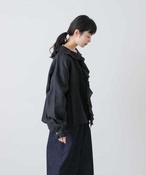 かぐれ(カグレ)の「リネンフリルカラーシャツ(シャツ/ブラウス・レディース・オフホワイト/ブラック/ライトグレー・FREE)」の13枚目の写真