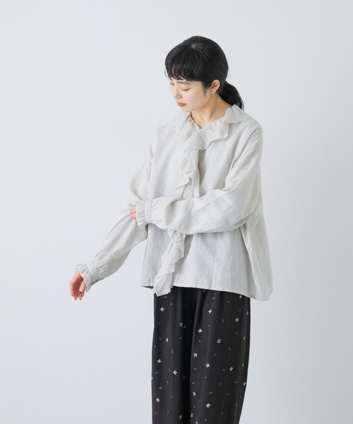 かぐれ(カグレ)の「リネンフリルカラーシャツ(シャツ/ブラウス・レディース・オフホワイト/ブラック/ライトグレー・FREE)」の20枚目の写真