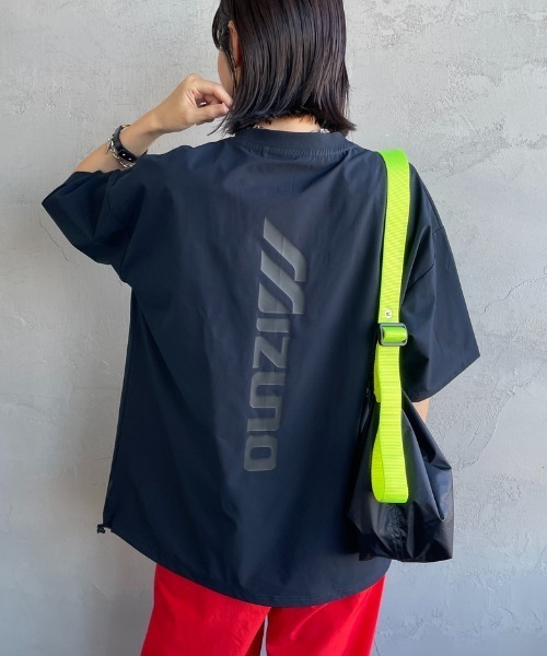 MIZUNO（ミズノ　）の「【WEB先行予約】[MIZUNO/ミズノ] 別注 4WAYストレッチ バックプリントTシャツ（Tシャツ/カットソー・レディース・ネイビー/チャコール/ブラック・S/XL/L/M）」の3枚目の写真