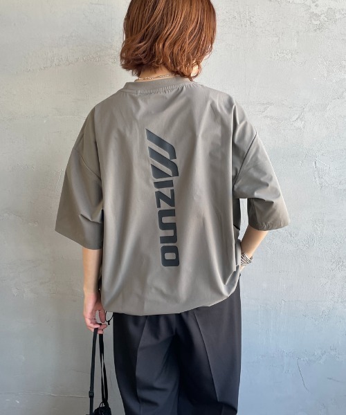 MIZUNO（ミズノ　）の「【WEB先行予約】[MIZUNO/ミズノ] 別注 4WAYストレッチ バックプリントTシャツ（Tシャツ/カットソー・レディース・ネイビー/チャコール/ブラック・S/XL/L/M）」の13枚目の写真
