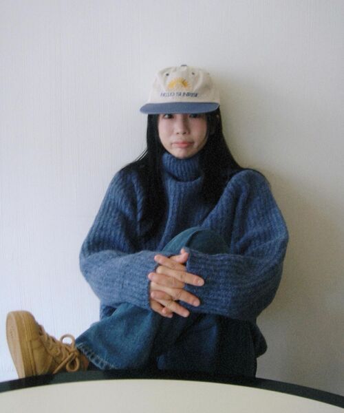 HELLO SUNRISE（ハローサンライズ）の「Two Tone Washed OG Logo 6Panel Cap_Beige & Vintage Blue（キャップ・レディース・その他・FREE）」の21枚目の写真