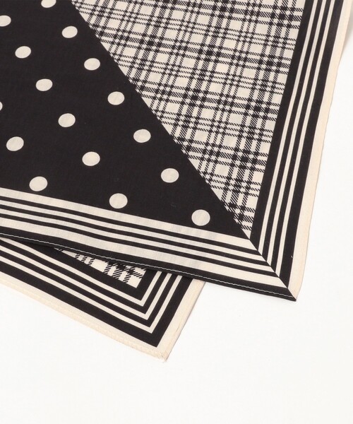 Ray BEAMS（レイビームス）の「コットン シルク スカーフ（バンダナ/スカーフ・レディース・ブラック/サックスブルー・ONE SIZE）」の3枚目の写真