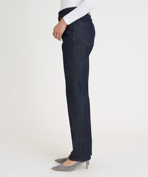 YANUK(ヤヌーク)の「スリムストレート"ANNETTE"(デニムパンツ・レディース・ワンウォッシュ・27inch/26inch/25inch/24inch/23inch/22inch)」の6枚目の写真