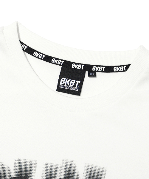 BUNKERBUSTER(バンカーバスター)の「オフホワイト シェドウロゴ 半袖Tシャツ (MP2TU255-001)(Tシャツ/カットソー・メンズ・その他・95/100/105)」の2枚目の写真