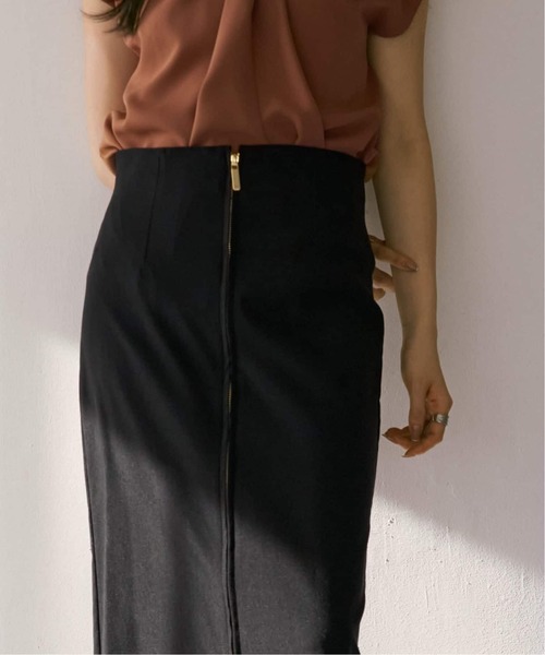 Noble（ノーブル）の「《追加3》RyNyコンフォートストレッチジップタイトスカート（スカート・レディース・ライトグレー/ブラウン/ブラック・36/34/40/38）」の4枚目の写真