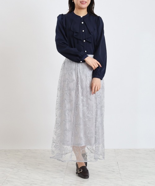 ASTORIA ODIER(アストリアオディール)の「オーガンジー刺繍スカート(スカート・レディース・アイボリー/サックスブルー・MEDIUM/LARGE)」の6枚目の写真