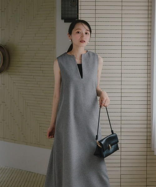 Petitjo（プッチージョ）の「小さいサイズ　麻調シリーズ　VネックノースリーブAラインワンピース　低身長さん・小柄女性（ワンピース・レディース・ブルー/グレー/ベージュ・PL/PM/PS/PSS）」の4枚目の写真