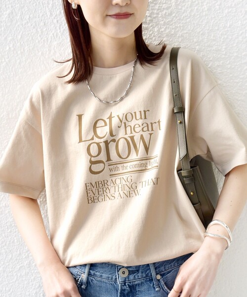 +81BRANCA(ハチイチブランカ)の「【SHIPS別注】81BRANCA: 5分袖 ロゴ TEE(Tシャツ/カットソー・レディース・ベージュ/チャコールグレー/オフホワイト・ONE SIZE)」の3枚目の写真