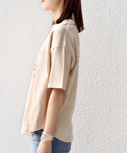 +81BRANCA(ハチイチブランカ)の「【SHIPS別注】81BRANCA: 5分袖 ロゴ TEE(Tシャツ/カットソー・レディース・ベージュ/チャコールグレー/オフホワイト・ONE SIZE)」の12枚目の写真