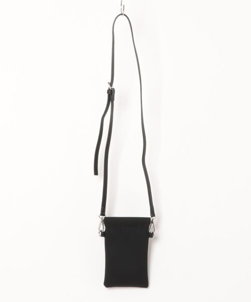 IO(イオ)(イオ)の「HERB/Intrecciato Middle Tote Bag with Pouch/ポーチ付きミドルトートバッグ(トートバッグ・レディース・ブラウン/グレー/ブラック・FREE)」の7枚目の写真