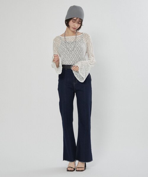 Remind me and forever（リマインドミーアンドフォーエバー）の「【レディライクなきこなしに】レースフレアー袖プルオーバー（Tシャツ/カットソー・レディース・オフホワイト/ブラック・FREE）」の4枚目の写真