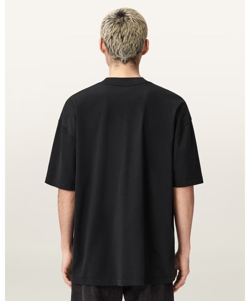 ALLSAINTS（オールセインツ）の「MIKRO OVERSIZED T-SHIRT | MIKRO オーバーサイズ Tシャツ（Tシャツ/カットソー・メンズ・ブラック・XS/S/M/L/XL）」の7枚目の写真