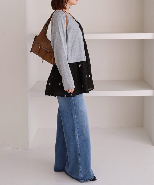 archives（アルシーヴ）の「花柄刺繍ミニキャミワンピース（ワンピース・レディース・アイボリー/ブラック・MEDIUM）」の21枚目の写真