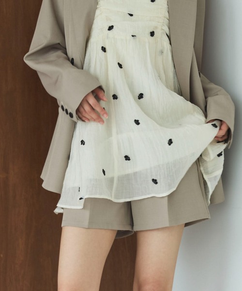 archives（アルシーヴ）の「花柄刺繍ミニキャミワンピース（ワンピース・レディース・アイボリー/ブラック・MEDIUM）」の8枚目の写真