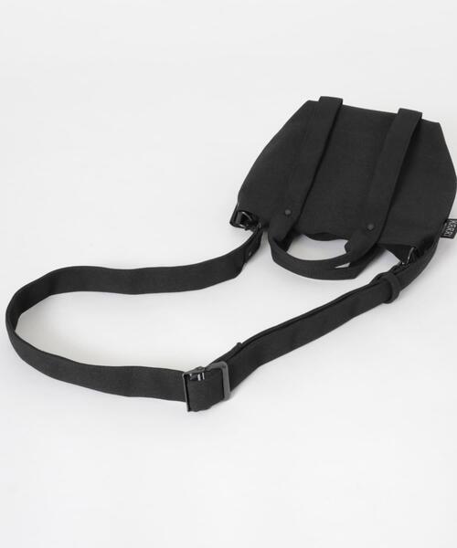 URBAN RESEARCH（アーバンリサーチ）の「KARRI AMIACALVA　2 WAYT TOTE S（トートバッグ・メンズ・ブラック/グレー・FREE）」の9枚目の写真