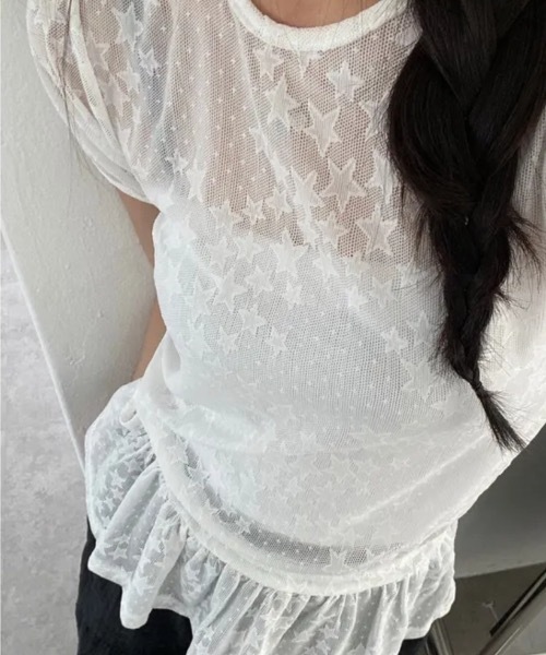Teem Store(チームストア)の「星柄フリルレースシアートップス パフスリーブ半袖(Tシャツ/カットソー・レディース・ホワイト/ブラック・F)」の3枚目の写真