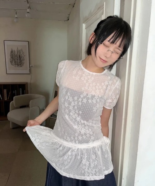 Teem Store(チームストア)の「星柄フリルレースシアートップス パフスリーブ半袖(Tシャツ/カットソー・レディース・ホワイト/ブラック・F)」の12枚目の写真