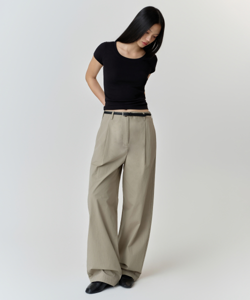 MUSINSA STANDARD WOMAN（ムシンサスタンダードウーマン）の「ウィメンズウォッシュドコットンディープタックワイドパンツ[カーキベージュ]（その他パンツ・レディース・その他・34/28/29/30/31/32/25/26/27/24）」の2枚目の写真
