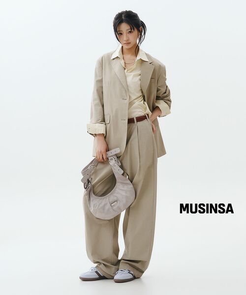 MUSINSA STANDARD WOMAN（ムシンサスタンダードウーマン）の「ウィメンズウォッシュドコットンディープタックワイドパンツ[カーキベージュ]（その他パンツ・レディース・その他・34/28/29/30/31/32/25/26/27/24）」の9枚目の写真
