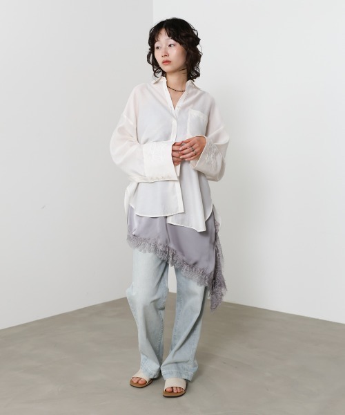 Bab（バブ）の「コード刺しゅうワイドカフスオーバーシャツ（シャツ/ブラウス・レディース・ブルー/オフホワイト/イエロー・M）」の5枚目の写真
