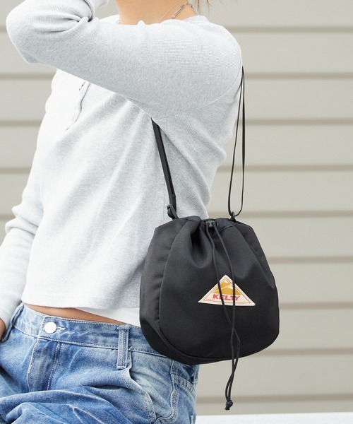 KELTY（ケルティ）の「KELTY/ケルティ ES KINCHAKU SHOULDER 巾着バッグ ミニバッグ 2026年春夏（ショルダーバッグ・メンズ・スカイブルー/ブラック/ベージュ/ネイビー/オリーブ/セージグリーン/タン/マスタード/ホワイト系その他/ブラック系その他/ブラウン系その他/レオパード/アニマル・FREE）」の19枚目の写真