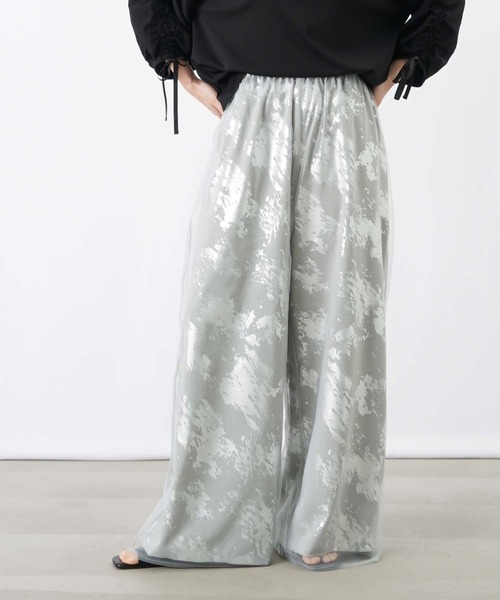 LUCA/LADY LUCK LUCA（ルカ/レディラックルカ）の「LC/LLL ジョーゼット箔プリントチュールレイヤードパンツ（その他パンツ・レディース・ブラック/ゴールド/シルバー・FREE）」の13枚目の写真