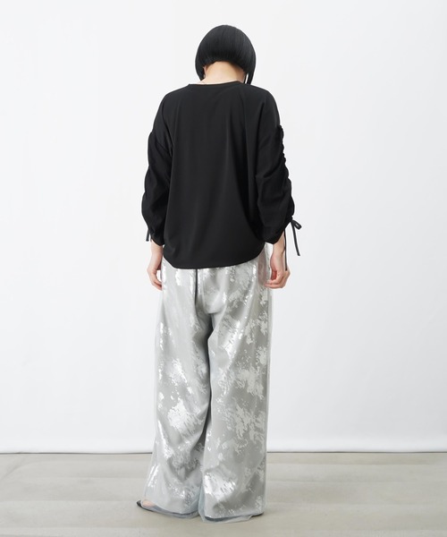 LUCA/LADY LUCK LUCA（ルカ/レディラックルカ）の「LC/LLL ジョーゼット箔プリントチュールレイヤードパンツ（その他パンツ・レディース・ブラック/ゴールド/シルバー・FREE）」の15枚目の写真