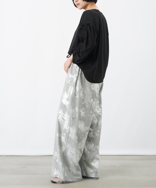 LUCA/LADY LUCK LUCA（ルカ/レディラックルカ）の「LC/LLL ジョーゼット箔プリントチュールレイヤードパンツ（その他パンツ・レディース・ブラック/ゴールド/シルバー・FREE）」の14枚目の写真