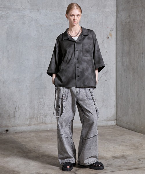SERACE(セラス)の「【SERACE】2way loose drape vintage patterned short sleeve shirt / 2wayルーズドレープヴィンテージ柄半袖シャツ(シャツ/ブラウス・メンズ・ブラック/ホワイト・L/M/S)」の3枚目の写真