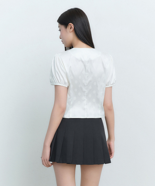 MUSINSA STANDARD WOMAN（ムシンサスタンダードウーマン）の「ウィメンズドットパフスリーブタイブラウス[アイボリー]（シャツ/ブラウス・レディース・その他・SMALL/MEDIUM/LARGE/X-SMALL）」の3枚目の写真