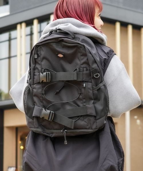Dickies（ディッキーズ）の「【DICKIES/ディッキーズ】ホールドベルトデイバッグ 容量約26L（バックパック/リュック・メンズ・ブラック・FREE）」の2枚目の写真