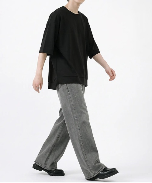 revertical(リバーティカル)の「オーバーサイズ クルーネック 半袖Tシャツ(Tシャツ/カットソー・メンズ・ブラック/ブラウン/グレー/グリーン/ブルー/ベージュ・MEDIUM/SMALL/LARGE)」の9枚目の写真