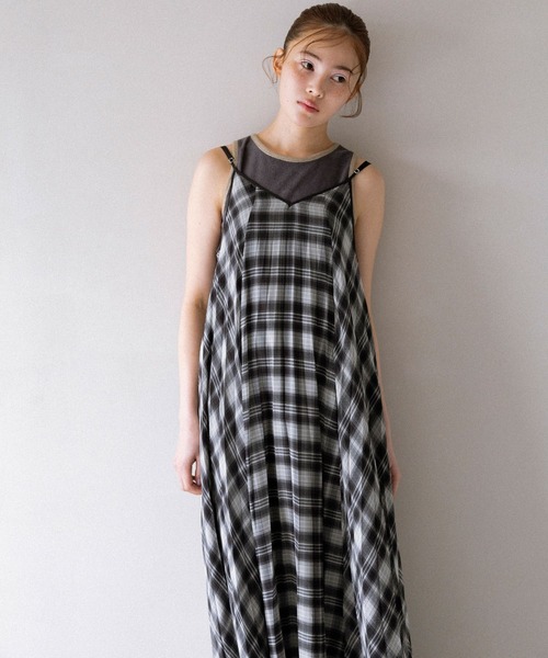 KBF（ケイビーエフ）の「チェックプリーツキャミワンピース（ワンピース・レディース・レッド系その他/ブラウン系その他/ブラック系その他・ONE）」の8枚目の写真