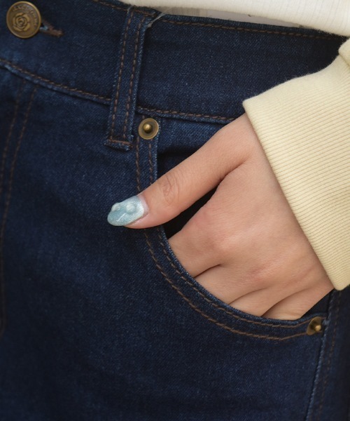 axes femme（アクシーズファム）の「フラワー刺繍裏ゴムデニムＰＴ（その他パンツ・レディース・ケミカルウォッシュ/インディゴブルー・MEDIUM/LARGE）」の20枚目の写真