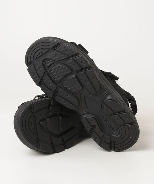 NEW BALANCE(ニューバランス)の「750 v2 Strap Sandal(サンダル・メンズ・ブラック/グレー・25.0cm/26.0cm/27.0cm/28.0cm/29.0cm/30.0cm)」の6枚目の写真