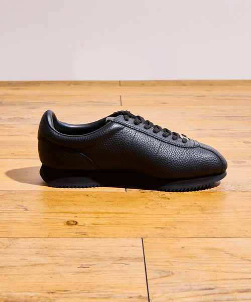 COOTIE PRODUCTIONS（クーティープロダクションズ）の「Tomo&Co トモアンドシーオー / RAJA JOG TRAINER COOTIE PRODUCTIONS クーティープロダクションズコラボレーションVIBRAMソールスニーカー / TM-COOTIE-0002（スニーカー・メンズ・ブラック・26cm/27cm/25cm）」の11枚目の写真