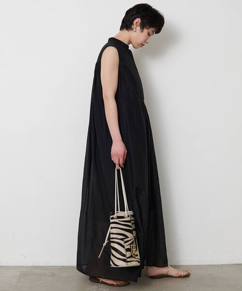 Whim Gazette(ウィムガゼット)の「シルクコットンギャザーワンピース(ワンピース・レディース・バーガンディー/ブラック・FREE)」の22枚目の写真