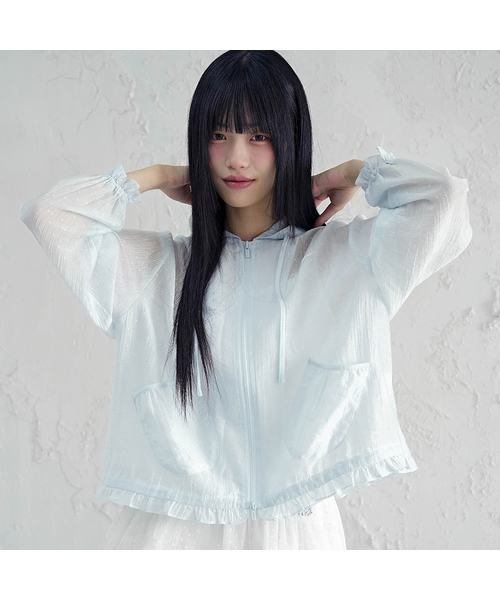 Vivacious(ビバシャス)の「ピュールドットフリルフードジップアップ_3カラー(パーカー・レディース・ホワイト/ブラック/ブルー・FREE)」の3枚目の写真