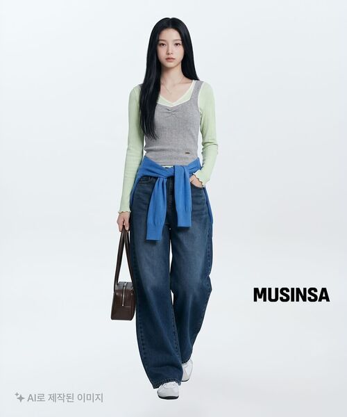 MUSINSA STANDARD WOMAN（ムシンサスタンダードウーマン）の「ウィメンズカーブドデニムパンツ [ミディアムインディゴ]（デニムパンツ・レディース・その他・24/25/26/27/28/29/30）」の17枚目の写真