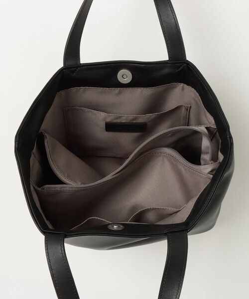 Un coeur(アンクール)の「【Un coeur/アンクール】3LAYER TOTE / 3レイヤートート kareem / K906016(トートバッグ・レディース・ブラウン系その他/ブラック/グレイッシュベージュ・FREE)」の10枚目の写真