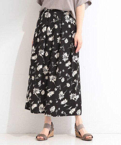 SHOO・LA・RUE(シューラルー)の「【S-LL/柄が選べる】大人上品な花柄でコーデが彩る アソートプリントスカーチョ(その他パンツ・レディース・グリーン系5/ブラック系6/ダークブラウン系6/アイボリー系6・04/03/02/01)」の17枚目の写真