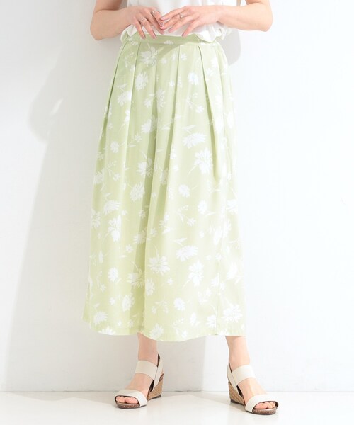 SHOO・LA・RUE(シューラルー)の「【S-LL/柄が選べる】大人上品な花柄でコーデが彩る アソートプリントスカーチョ(その他パンツ・レディース・グリーン系5/ブラック系6/ダークブラウン系6/アイボリー系6・04/03/02/01)」の21枚目の写真