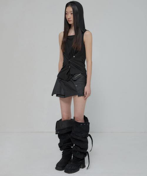 FLAREUP(フレアアップ)の「Asymmetric Snap Hoodie (FL-133_Black)(Tシャツ/カットソー・レディース・ブラック・OS)」の8枚目の写真