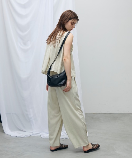 Aunue（オーヌ）の「【ハンドバッグからショルダーまで調整可能】3way ミニラウンドショルダー/ハンドバッグ（トートバッグ・レディース・ブラウン/キャメル/ブラック・FREE）」の19枚目の写真