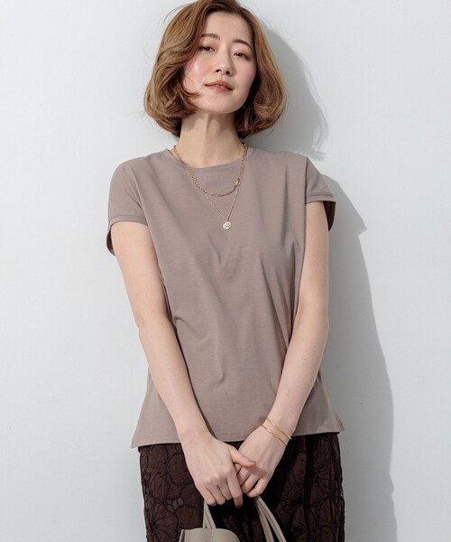 23区 S(ニジュウサンクチイサイサイズ)の「ハイエンド フレンチスリーブ Tシャツ(Tシャツ/カットソー・レディース・ライトグリーン系/ダークブラウン系/ブラック系/ホワイト系・32)」の3枚目の写真